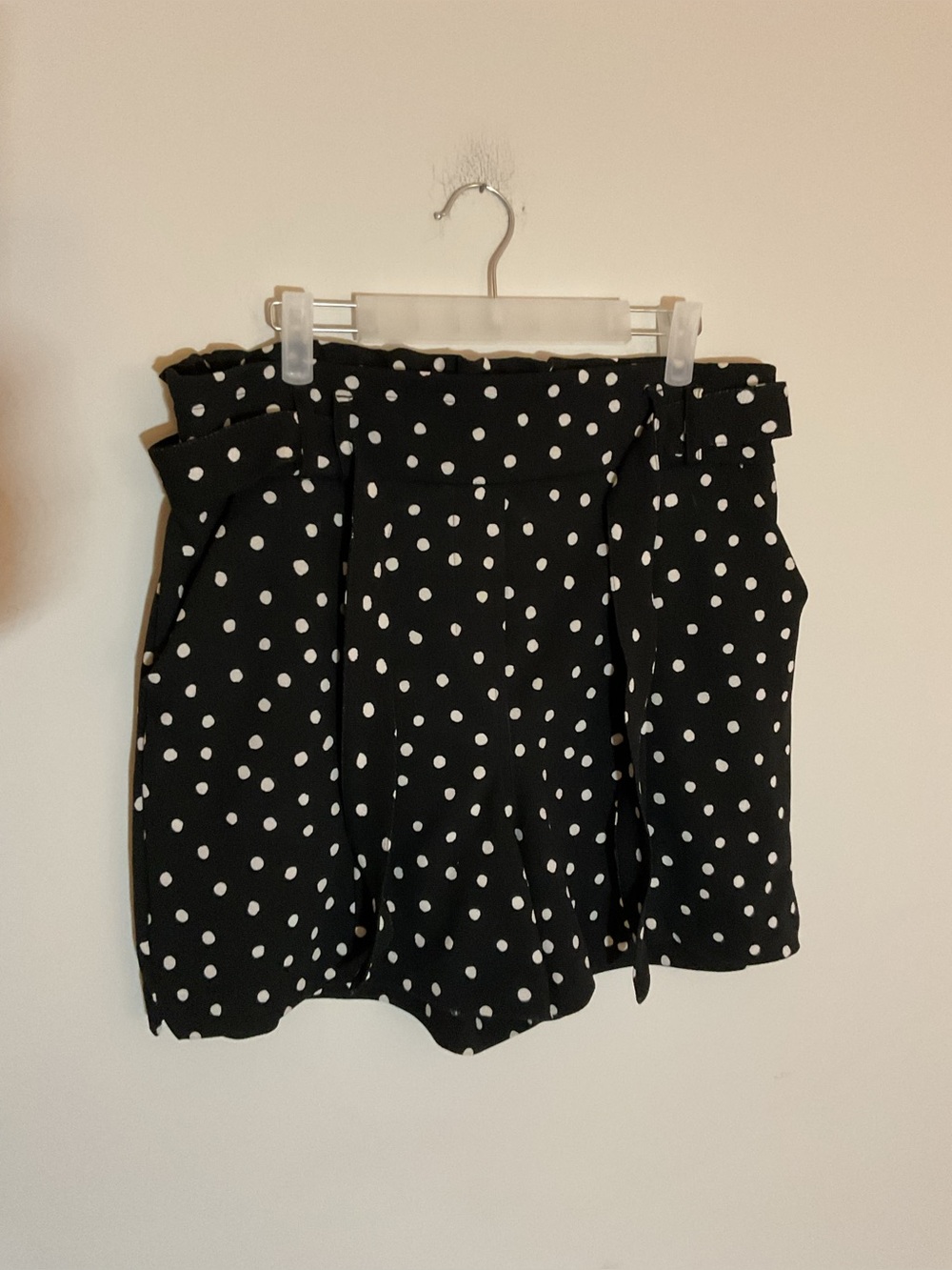 Polka Dot Paperbag Waist Women’s Shorts - Black/White